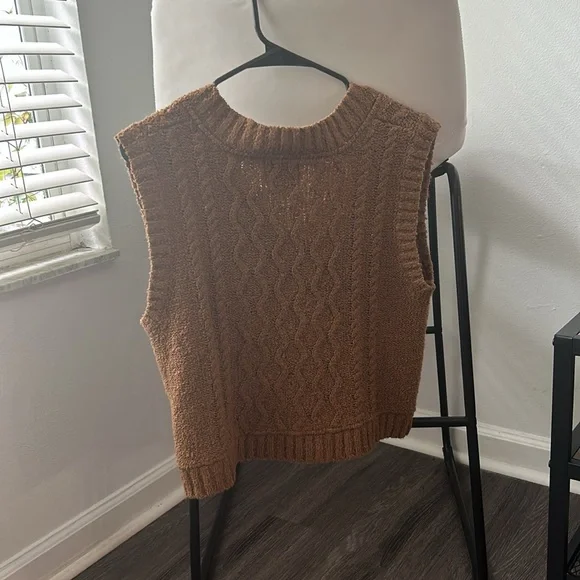 Brown tank sweater - Picture 3 of 4